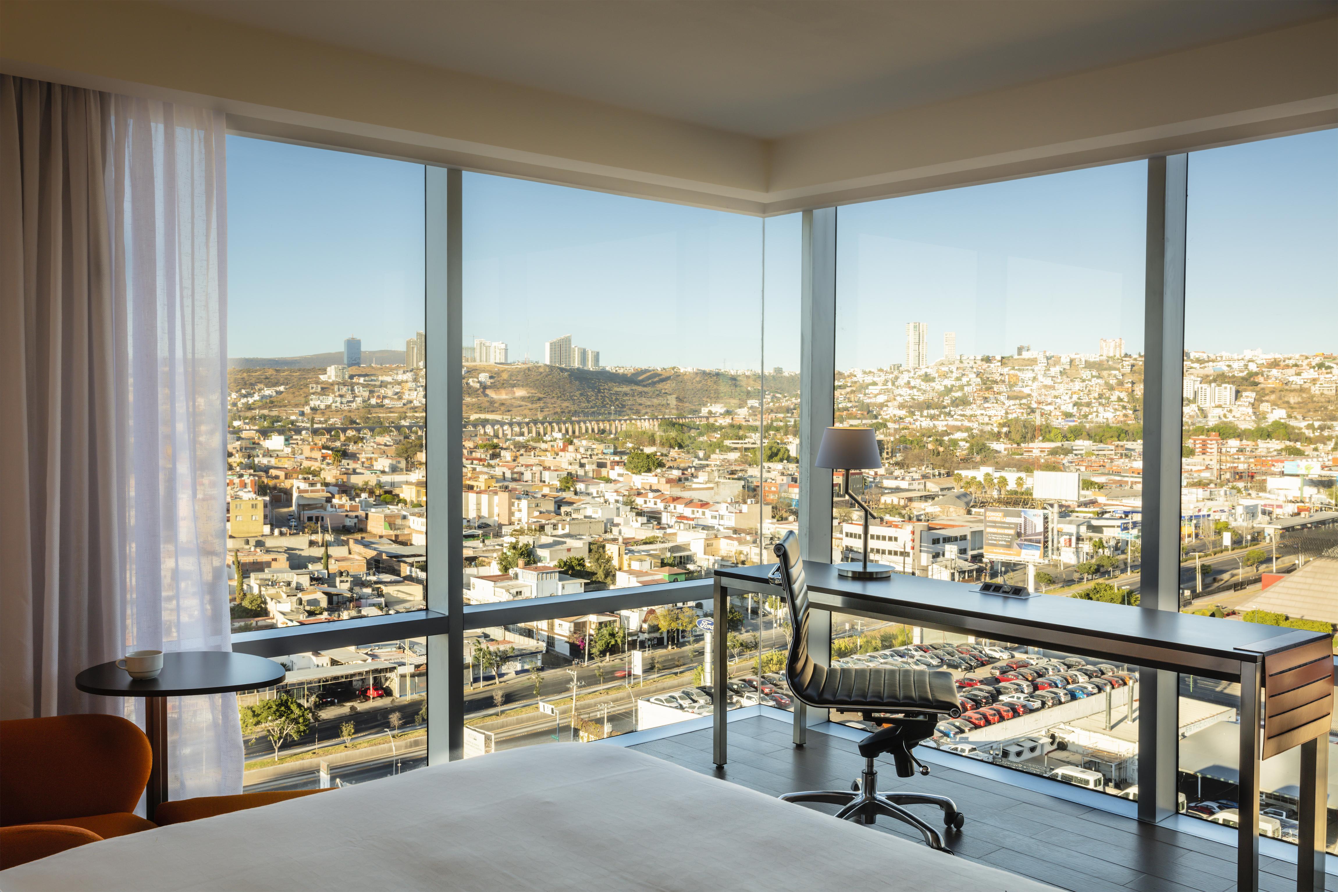 Fiesta Inn Express Queretaro Constituyentes Экстерьер фото