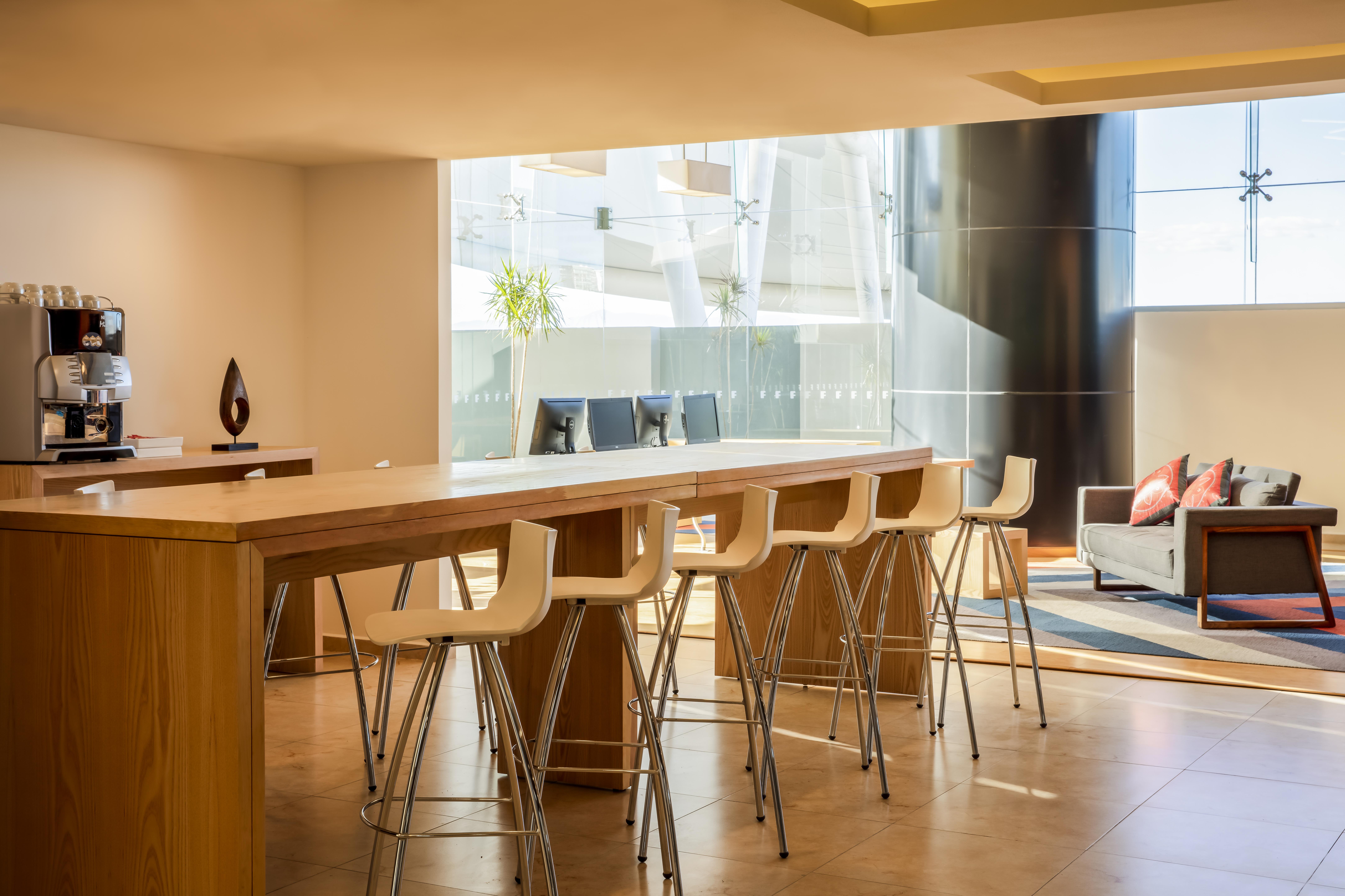 Fiesta Inn Express Queretaro Constituyentes Экстерьер фото
