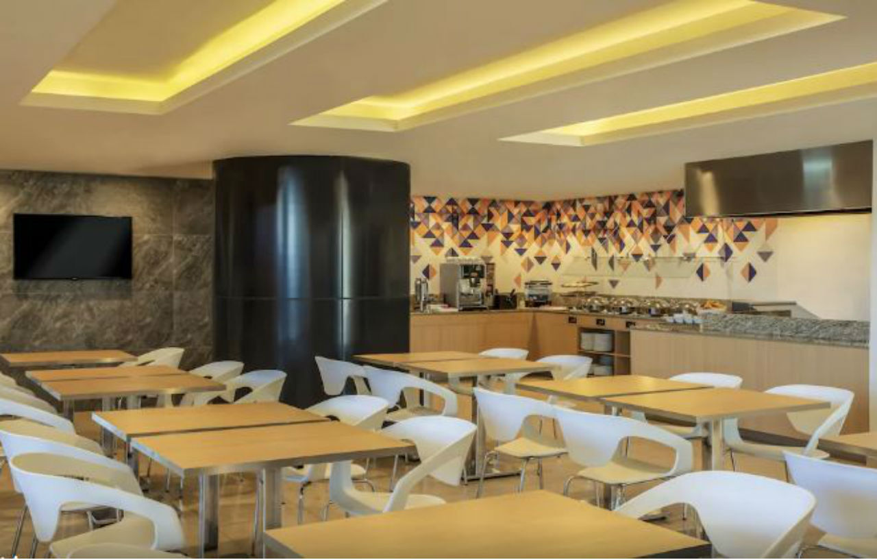 Fiesta Inn Express Queretaro Constituyentes Экстерьер фото